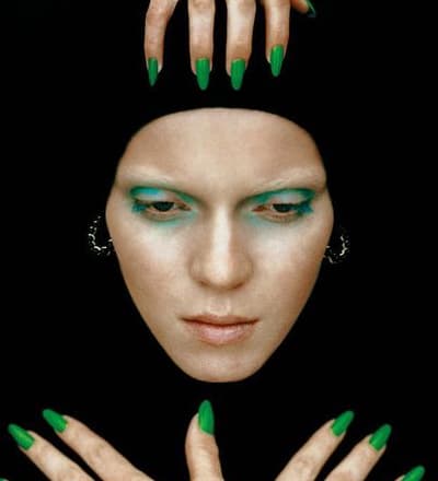 beautiful-strangers-8.jpg