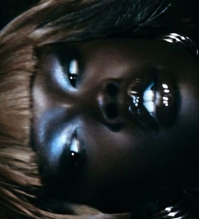 beauty-in-the-dark-1.jpg