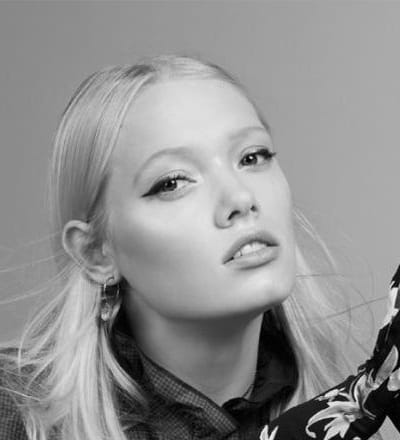 betsy-goes-hollywood-4.jpg