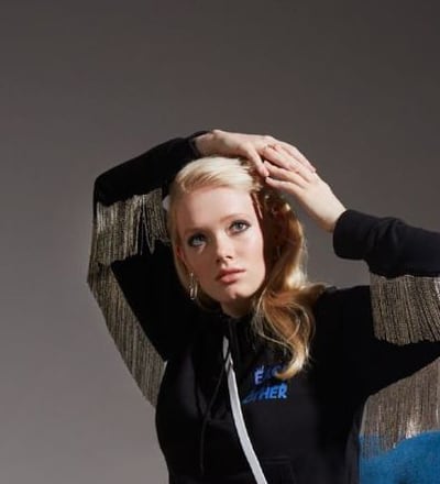 betsy-goes-hollywood-5.jpg