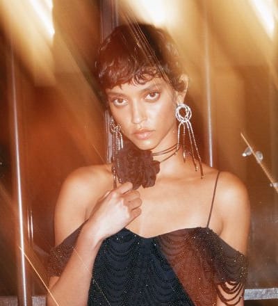 blugirl-f-w-2023-campaign-10.jpg