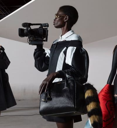 burberry-f-w-2019-campaign-1.jpg