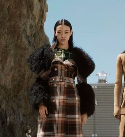 burberry-f-w-2020-campaign-2.jpg