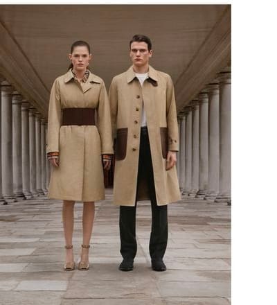 burberry-spring-2019-outerwear-campaign-3.jpg