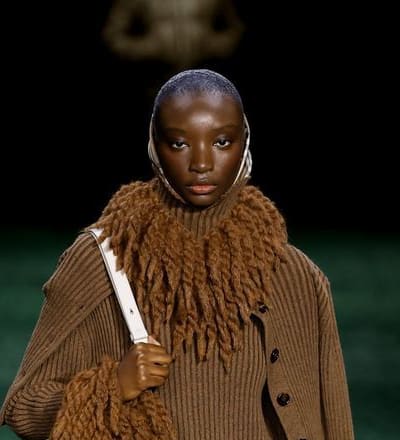 burberry-winter-2024-show-11.jpg