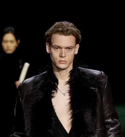 burberry-winter-2024-show-28.jpg