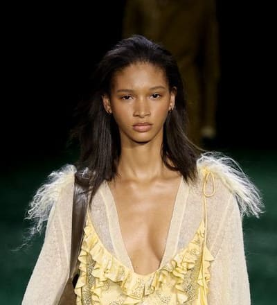 burberry-winter-2024-show-39.jpg