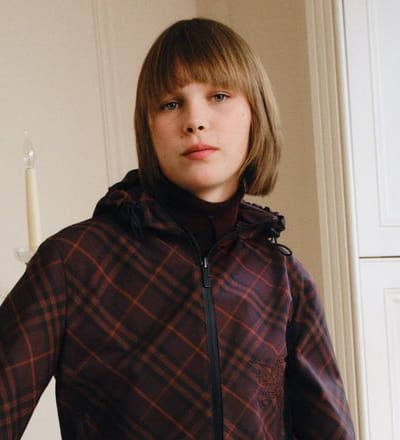 burberry-winter-wardrobe-2025-campaign-9.jpg