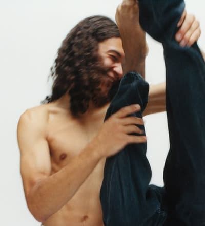 calvin-klein-holiday-2021-campaign-6.jpg