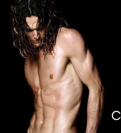 calvin-klein-summer-campaign-2025-by-stuart-winecoff-12.jpg