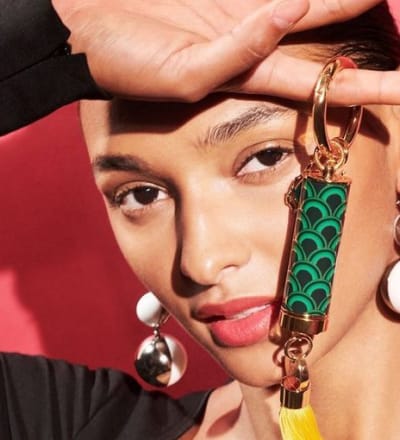 carolina-herrera-beauty-campaign-winter-2020-3.jpg