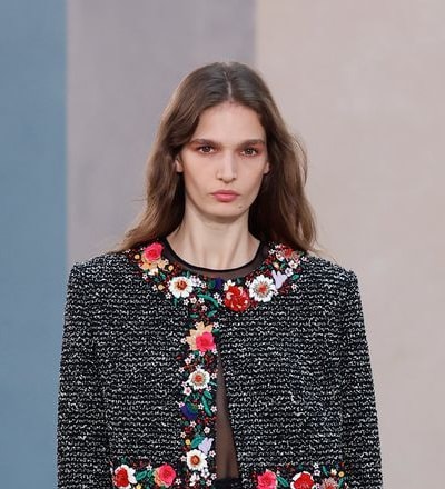 carolina-herrera-f-w-26-show-20.jpg