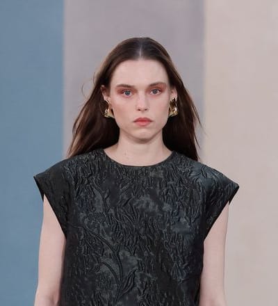 carolina-herrera-f-w-26-show-39.jpg