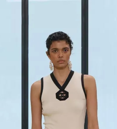 chanel-resort-2027-show-biarritz-15.jpg