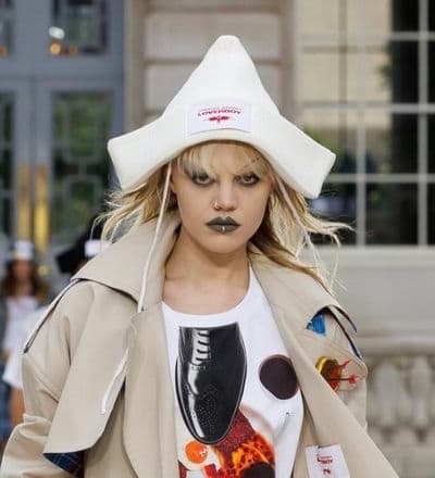 charles-jeffrey-loverboy-s-s-25-show-16.jpg