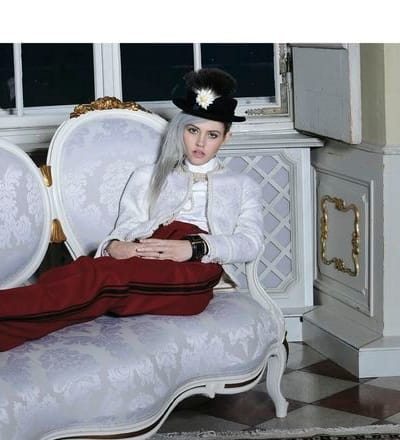 charlotte-free-special-chanel-story-1.jpg
