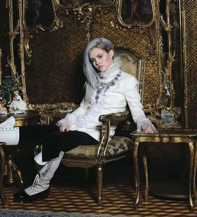 charlotte-free-special-chanel-story-4.jpg