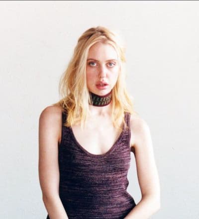 chloe-cherry-11.jpg