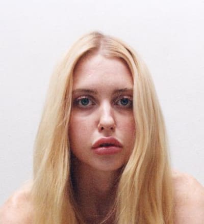 chloe-cherry-8.jpg