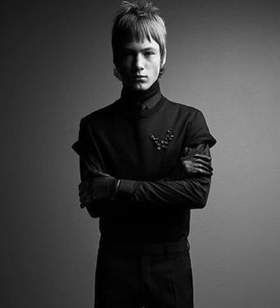 dior-homme-black-carpet-spring-2018-3.jpg
