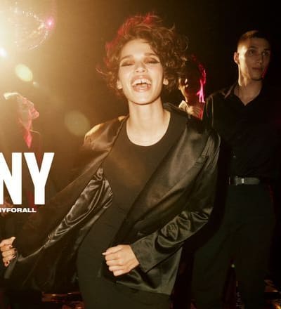 dkny-holiday-2023-15.jpg