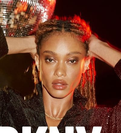 dkny-holiday-2023-16.jpg