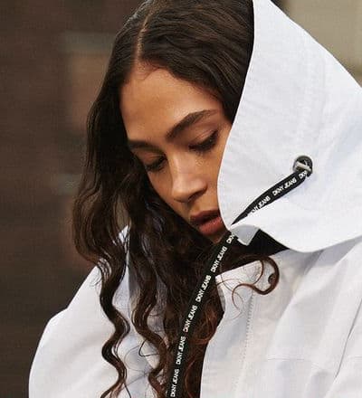 dkny-spring-2021-campaign-8.jpg