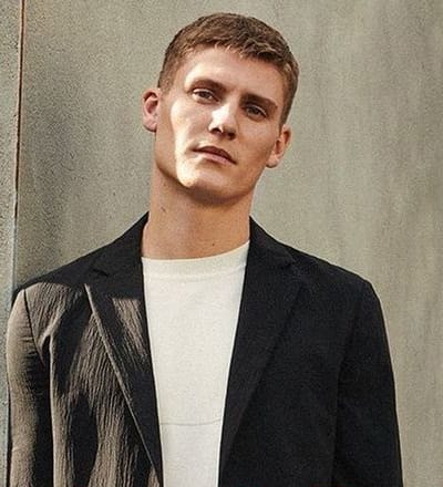 dkny-spring-2021-campaign-9.jpg