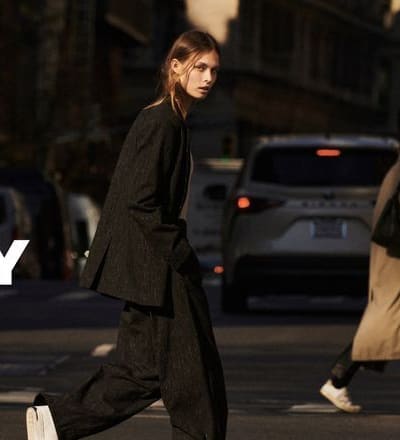 dkny-spring-2024-lifestyle-campaign-13.jpg