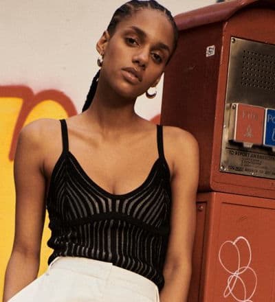 dkny-spring-2024-lifestyle-campaign-7.jpg