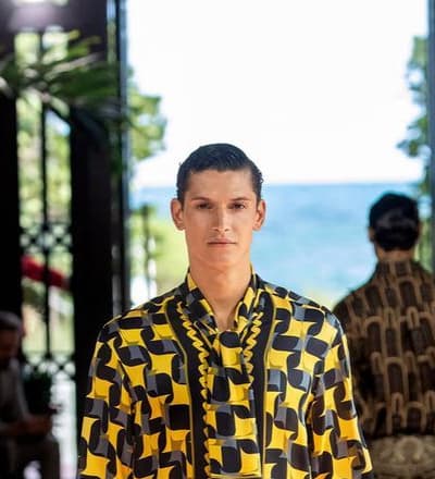 dolce-gabbana-alta-moda-backstage-line-up-19.jpg