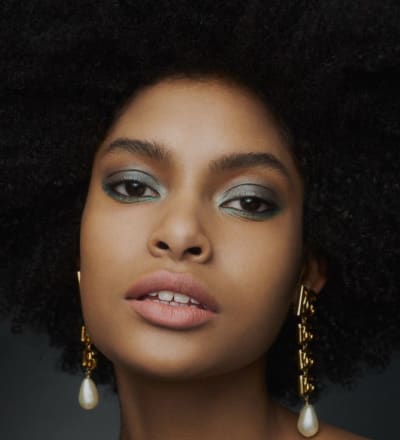 dolce-gabbana-spring-2023-beauty-campaign-9.jpg