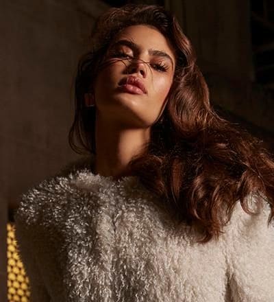 donna-karan-f-w-2022-night-campaign-2.jpg