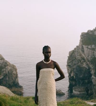 edge-of-earth-by-tom-saint-3.jpg