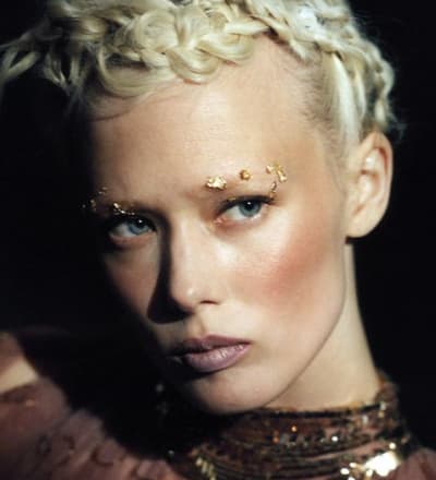 ethereal-elegance-a-glimpse-into-couture-fantasy-by-cyril-manzini-9.jpg