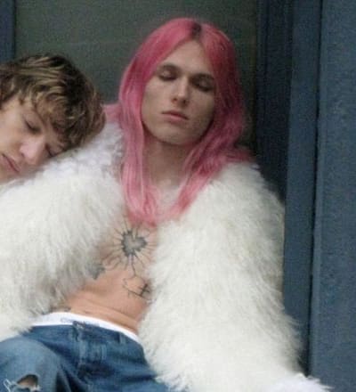 falling-asleep-or-in-love-1.jpg