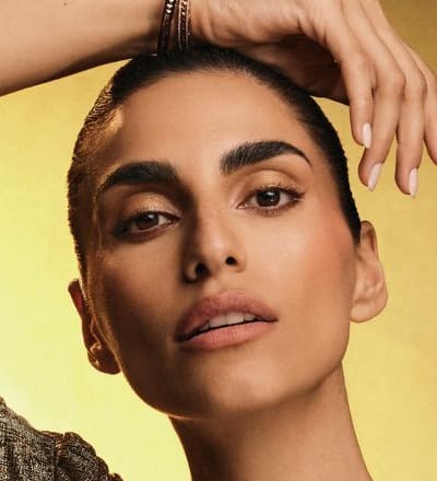 farnoush-hamidian-douses-herself-in-bulgaris-sumptuous-creations-6.jpg