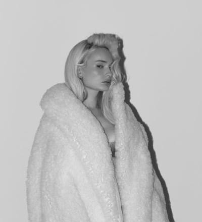 feast-for-the-eyes-kim-petras-5.jpg