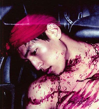 film-red-handcuffs-by-ellen-von-unwerth-1.jpg