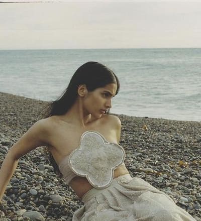 follow-the-sea-4.jpg