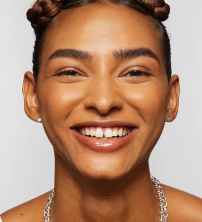 future-fluid-concealer-x-esther-faciane-2.jpg