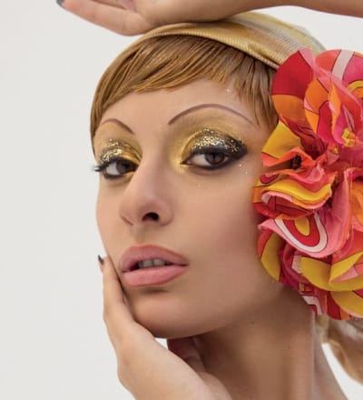 googoosh-the-voice-of-freedom-5.jpg