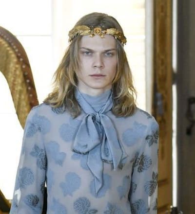 gucci-resort-2018-show-in-florence-25.jpg