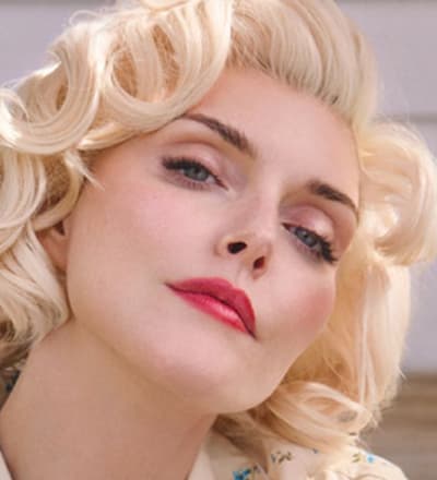 harpers-bazzaar-uk-sophie-dahl-5.jpg