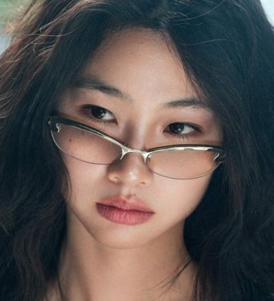 hoyeon-rules-the-world-8.jpg