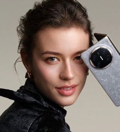 huawei-mate-x6-winter-2024-campaign-1.jpg