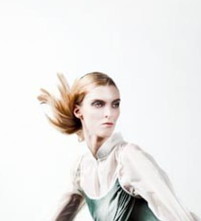 hussein-chalayan-gray-line-lfw-2012-3.jpg