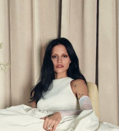jimmy-choo-bridal-2026-campaign-4.jpg