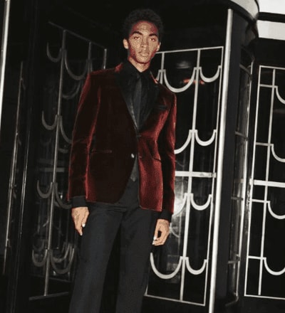 jimmy-choo-winter-2022-campaign-10.jpg
