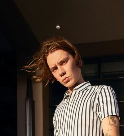 kenneth-cole-s-s-2019-4.jpg